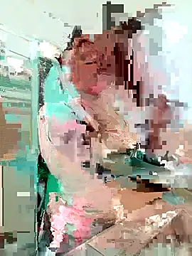 Snapshot of MisNicol chatting on December 2025 07:29:02 PM MisNicol online show from December 2025 07:29:02 PM