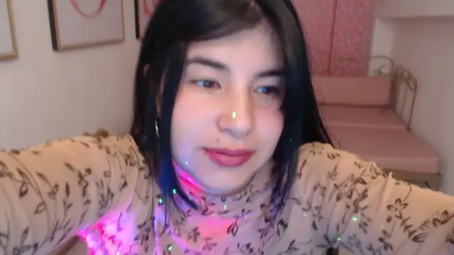 Snapshot of Nina_harpper_ chatting on December 2025 01:05:02 PM Nina harpper online show from December 2025 01:05:02 PM