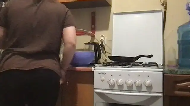 Snapshot of KrisToday chatting on December 2025 01:20:01 PM KrisToday online show from December 2025 01:20:01 PM