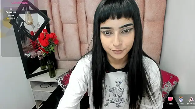 Snapshot of CLEO_ROSS chatting on December 2025 08:36:02 PM CLEO ROSS online show from December 2025 08:36:02 PM