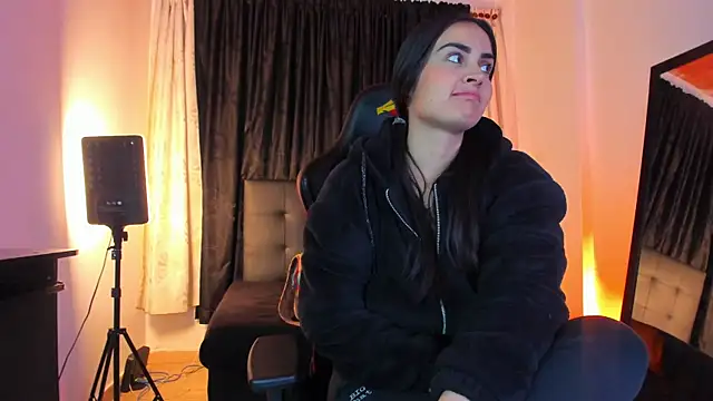 liaa herrera online show from December 2025 10:24:01 AM