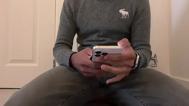 Snapshot of RandyRik chatting on December 2025 02:10:02 PM RandyRik online show from December 2025 02:10:02 PM