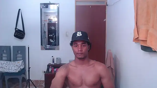 Snapshot of Dani_browx chatting on December 2025 06:34:01 PM Dani browx online show from December 2025 06:34:01 PM