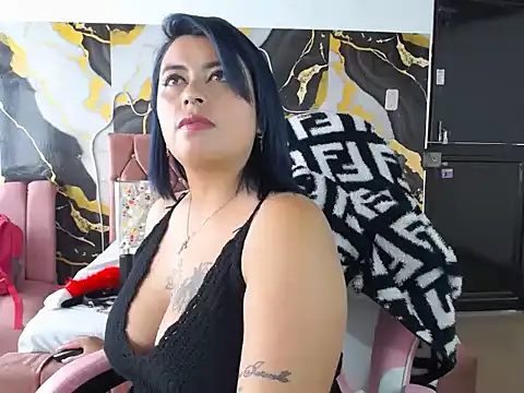 xxxEffy- online show from December 2025 07:53:02 PM