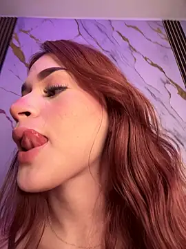 Snapshot of Francesca_Galeano chatting on December 2025 08:48:01 PM Francesca Galeano online show from December 2025 08:48:01 PM