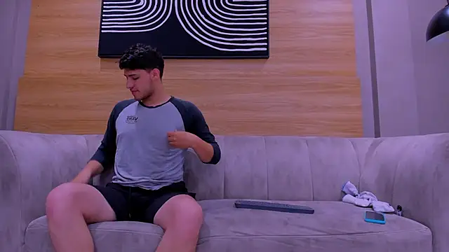 Snapshot of big__friends chatting on December 2025 01:52:02 PM big friends online show from December 2025 01:52:02 PM