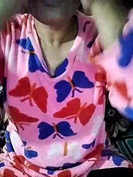 Snapshot of desiriya11 chatting on December 2025 07:45:02 AM desiriya11 online show from December 2025 07:45:02 AM