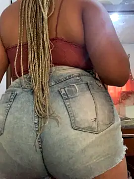 Snapshot of CorujinhaSafada chatting on December 2025 08:58:01 PM CorujinhaSafada online show from December 2025 08:58:01 PM