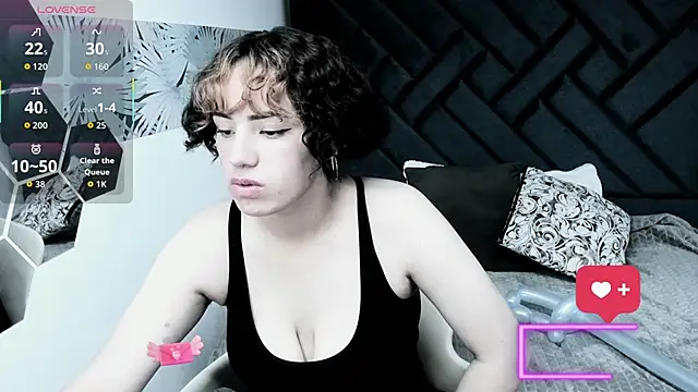 Snapshot of Kiara_Fox__ chatting on December 2025 08:59:01 PM Kiara Fox online show from December 2025 08:59:01 PM