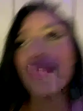 Snapshot of AlinaArgii chatting on December 2025 07:53:02 PM AlinaArgii online show from December 2025 07:53:02 PM