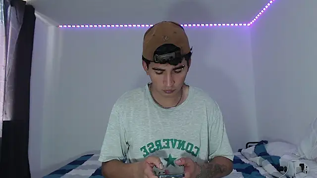 Dave hot1 online show from December 2025 06:14:01 PM