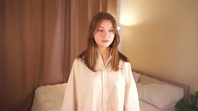 Snapshot of IrenaZeiler chatting on December 2025 06:07:02 AM IrenaZeiler online show from December 2025 06:07:02 AM