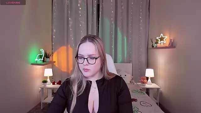 Snapshot of SallyPratt chatting on December 2025 09:58:02 AM SallyPratt online show from December 2025 09:58:02 AM