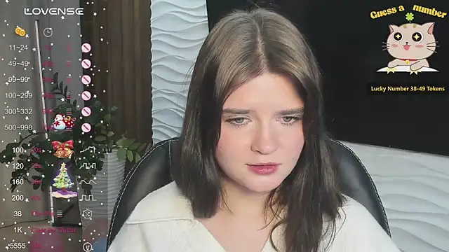 Snapshot of LanaTreades chatting on December 2025 07:53:02 PM LanaTreades online show from December 2025 07:53:02 PM