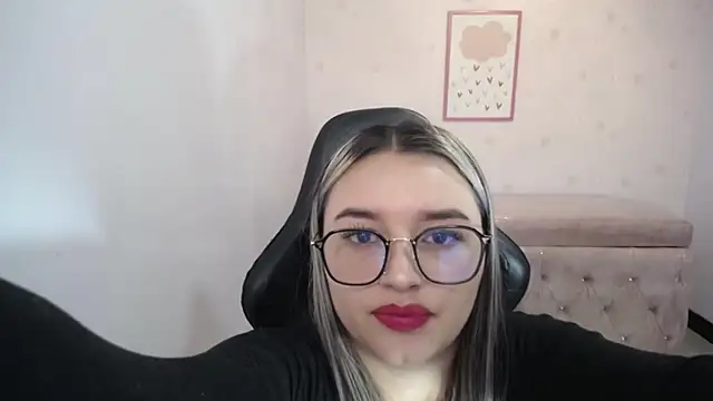 Snapshot of Iris_Bell_ch chatting on December 2025 11:26:02 AM Iris Bell ch online show from December 2025 11:26:02 AM