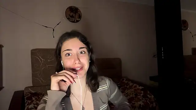 Snapshot of AnitraWackerbarth chatting on December 2025 10:17:02 PM AnitraWackerbarth online show from December 2025 10:17:02 PM