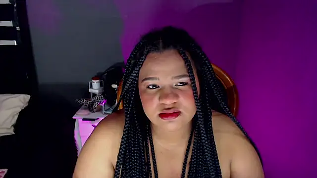 IsaSalvatore online show from December 2025 02:30:02 AM