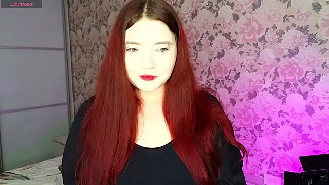 Snapshot of AvroraMichel chatting on December 2025 12:53:02 PM AvroraMichel online show from December 2025 12:53:02 PM