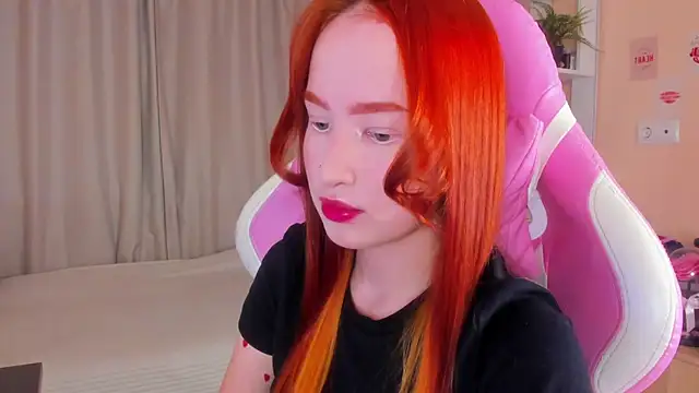 Snapshot of sunflare_ chatting on December 2025 06:47:02 PM sunflare online show from December 2025 06:47:02 PM