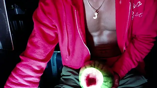 ISLANDBANANA1 online show from December 2025 07:01:02 AM