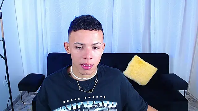 Jakee 18 online show from December 2025 01:26:01 PM