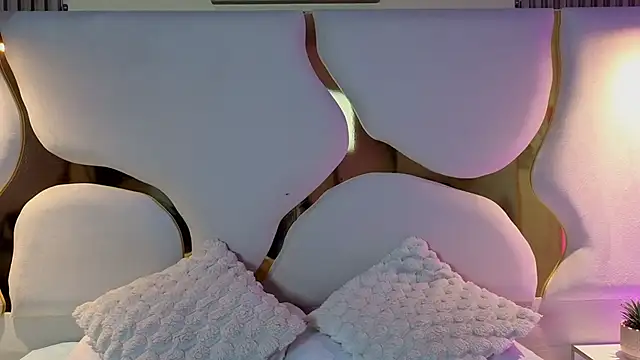 Snapshot of lunajones__ chatting on December 2025 08:46:01 PM lunajones online show from December 2025 08:46:01 PM