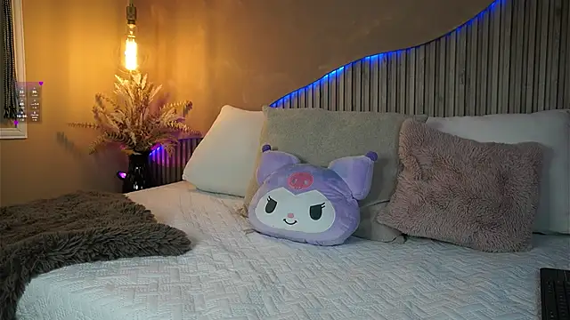 Snapshot of CloeThomsonx chatting on December 2025 07:53:02 PM CloeThomsonx online show from December 2025 07:53:02 PM