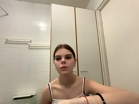 Snapshot of LeyaFlamy chatting on December 2025 07:53:02 PM LeyaFlamy online show from December 2025 07:53:02 PM