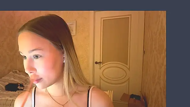 Snapshot of LashandraGiacomelli chatting on December 2025 04:34:02 PM LashandraGiacomelli online show from December 2025 04:34:02 PM