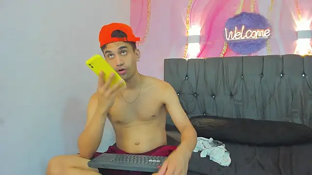 Snapshot of Hot_Boys_69 chatting on December 2025 12:54:01 PM Hot Boys 69 online show from December 2025 12:54:01 PM