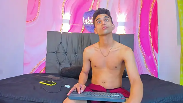 Snapshot of Hot_Boys_69 chatting on December 2025 10:41:02 AM Hot Boys 69 online show from December 2025 10:41:02 AM