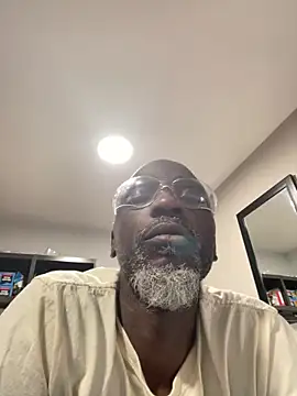 Snapshot of MRSEXCLUSIVE69 chatting on December 2025 11:23:01 PM MRSEXCLUSIVE69 online show from December 2025 11:23:01 PM