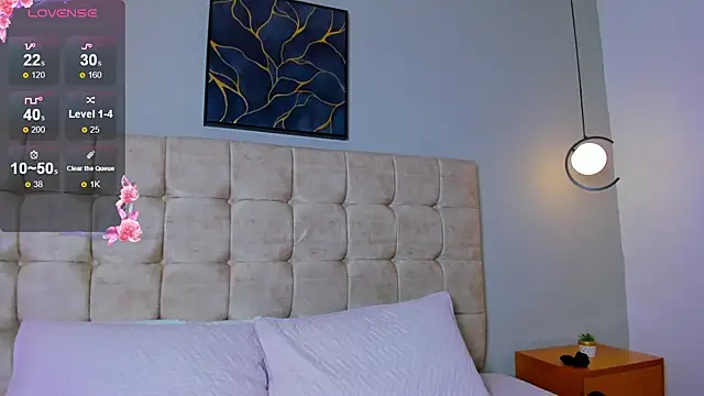 Snapshot of Lilie_petite chatting on December 2025 11:10:01 PM Lilie petite online show from December 2025 11:10:01 PM