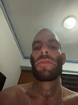 Snapshot of WoolyEarpiece chatting on December 2025 09:03:01 AM WoolyEarpiece online show from December 2025 09:03:01 AM