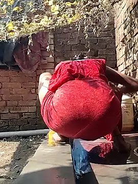 Snapshot of Sweet-rumi chatting on December 2025 05:44:02 AM Sweet-rumi online show from December 2025 05:44:02 AM