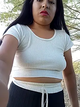 Snapshot of fabby22 chatting on December 2025 08:27:02 PM fabby22 online show from December 2025 08:27:02 PM