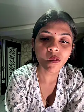 lovebirds696968 online show from December 2025 06:03:01 PM