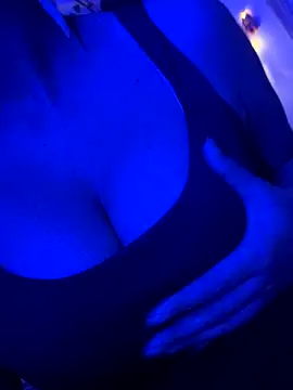 Raatkirani09 online show from December 2025 08:13:02 PM