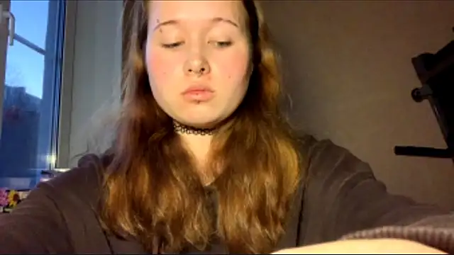 RollDols online show from December 2025 09:20:01 PM