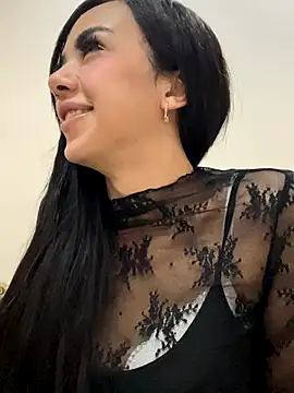 Snapshot of Moroi45 chatting on December 2025 05:51:02 PM Moroi45 online show from December 2025 05:51:02 PM