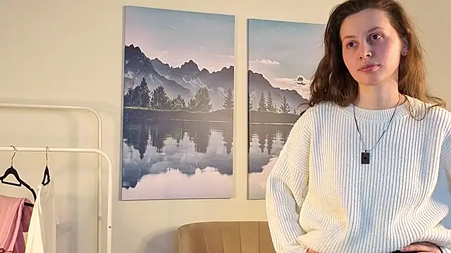 Snapshot of CarlotaAllemand chatting on December 2025 06:41:02 AM CarlotaAllemand online show from December 2025 06:41:02 AM