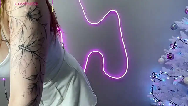 BIG BOOBS KARALIN online show from December 2025 10:23:02 AM