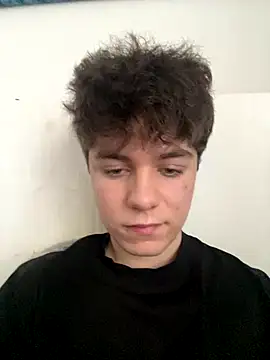 jaaydenx17 online show from December 2025 10:43:01 AM