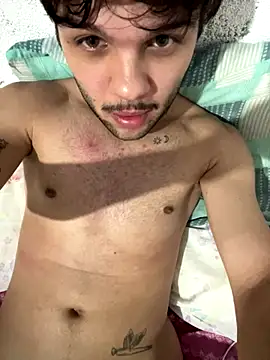 henriques98 online show from December 2025 04:52:01 AM