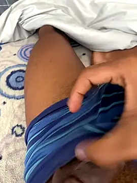 tristenmiles online show from December 2025 04:30:02 AM