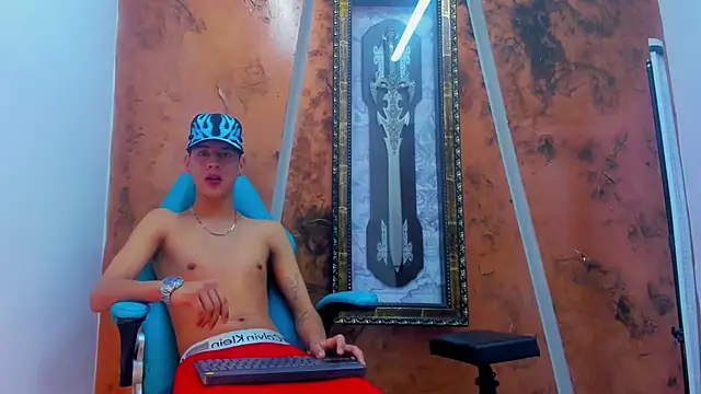 tommy bigcock19  online show from December 2025 07:05:01 AM