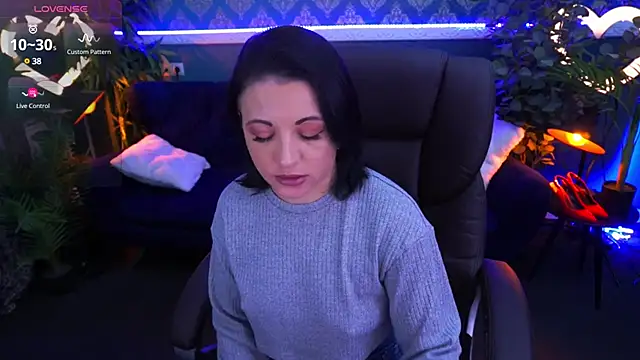 Dafni Monn online show from March 2025 06:37:01 AM