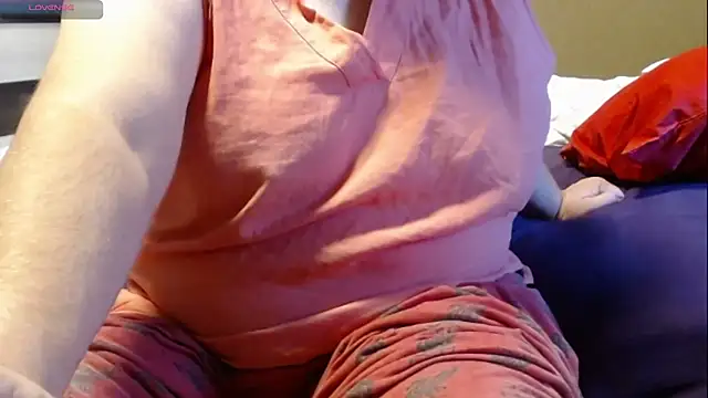 Snapshot of Santanna77 chatting on September 2025 07:24:02 AM Santanna77 online show from September 2025 07:24:02 AM