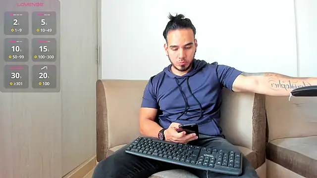 Snapshot of jhustin_marcius chatting on January 2025 09:58:01 PM jhustin marcius online show from January 2025 09:58:01 PM