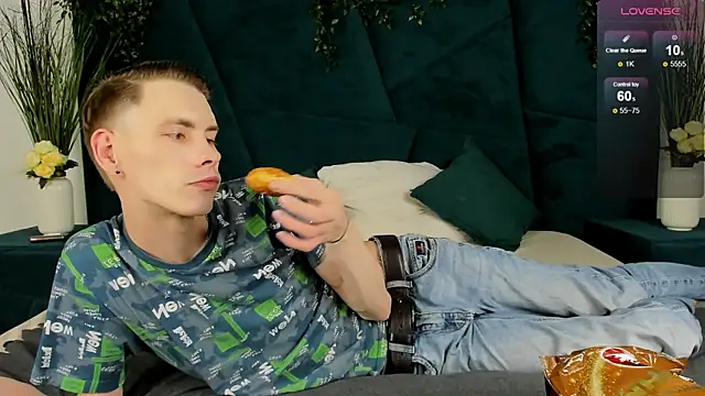 Snapshot of Erick_Wilson chatting on October 2025 07:47:02 AM Erick Wilson online show from October 2025 07:47:02 AM